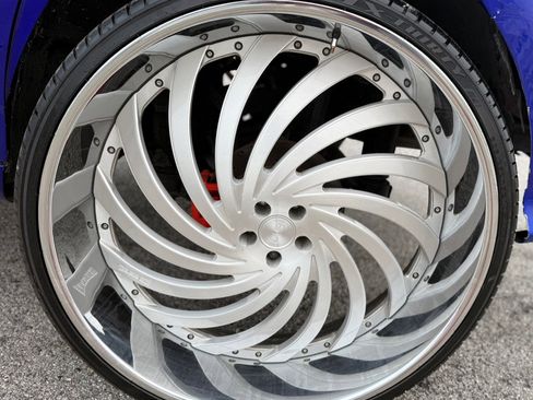 Used 2010 Dodge Charger SXT image 19