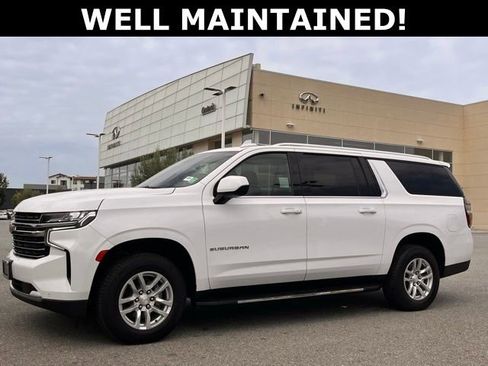 Used 2022 Chevrolet Suburban LT image 2