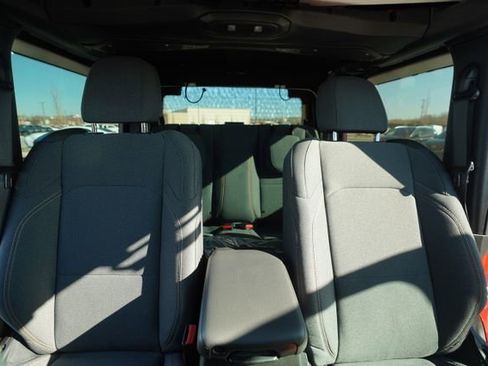 Used 2024 Jeep Wrangler Sport S image 60