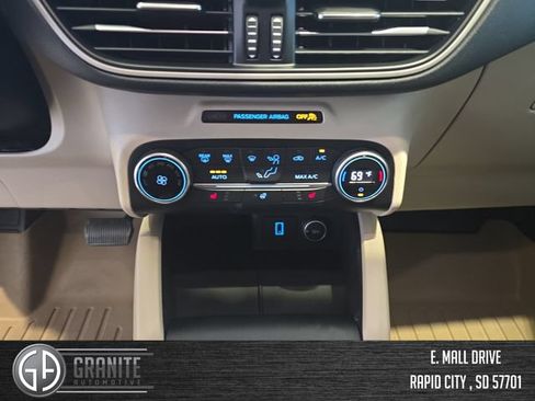 Used 2020 Ford Escape SEL AWD/4WD image 19