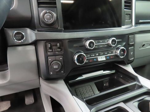 Used 2024 Ford F350 Limited w/ FX4 Off-Road Package image 70