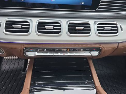 Certified 2025 Mercedes-Benz GLE 53 AMG 4MATIC image 32