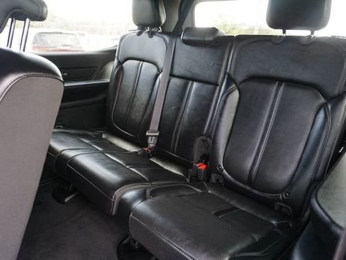 Used 2024 Jeep Wagoneer Series II w/ Flexible Seating Group image 22