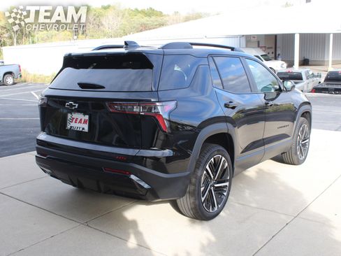 New 2026 Chevrolet Equinox RS w/ LPO, Floor Liner Package image 4