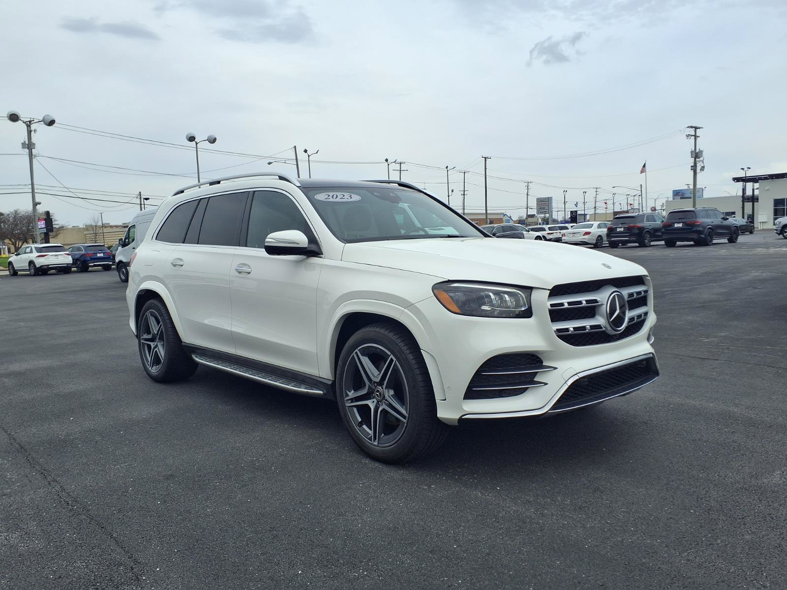 Used 2023 Mercedes-Benz GLS 450 4MATIC image 4