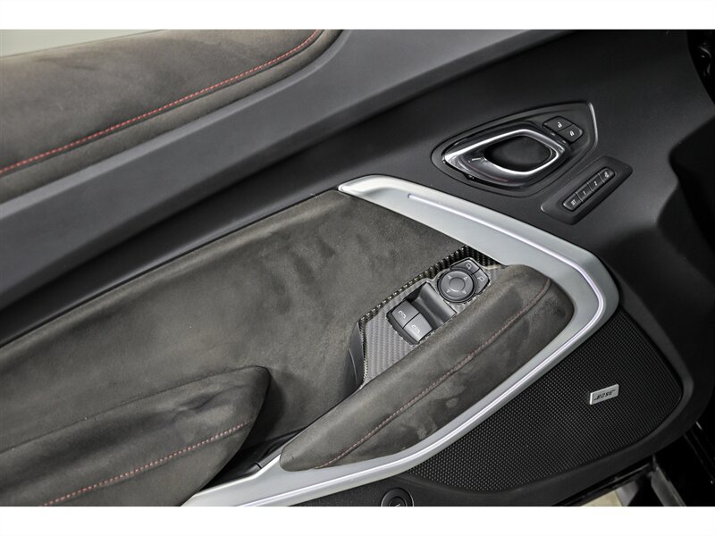 Used 2018 Chevrolet Camaro ZL1 RWD image 12