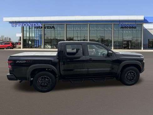 Used 2022 Nissan Frontier PRO-4X w/ Pro-4X Premium Package AWD/4WD image 5