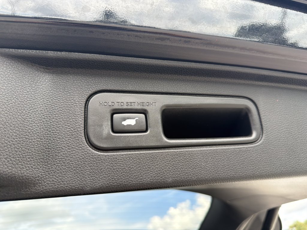 Used 2024 Honda Pilot EX-L image 12