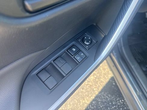 Used 2024 Toyota RAV4 LE AWD/4WD image 12
