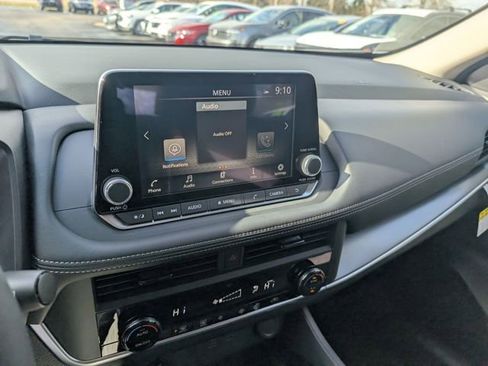 New 2026 Nissan Rogue SV AWD/4WD image 22