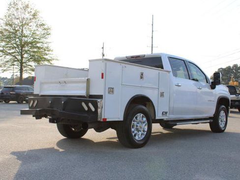 Used 2022 Chevrolet Silverado 2500 LTZ w/ LTZ Convenience Package image 5