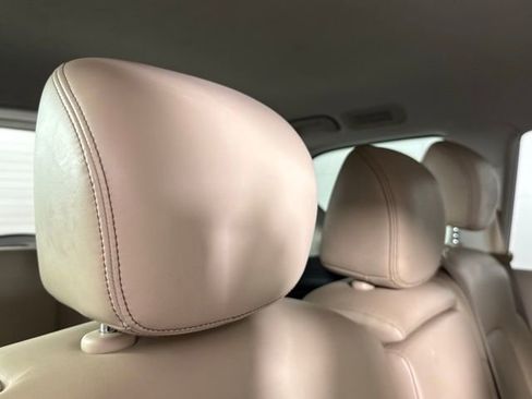 Used 2022 Nissan Armada SV w/ SV Appearance Package image 31