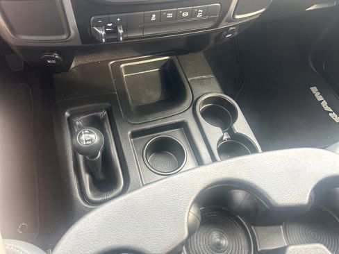 Used 2018 RAM 2500 Tradesman w/ Chrome Appearance Group image 15