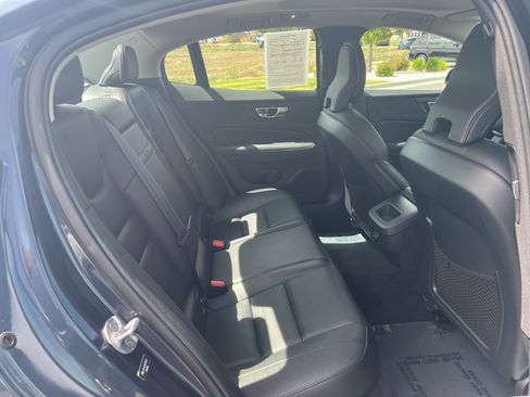Used 2024 Volvo S60 B5 Core FWD image 27