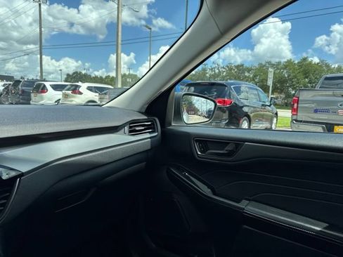 Used 2025 Ford Escape Active AWD/4WD image 26