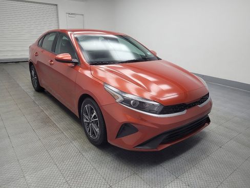 Used 2022 Kia Forte LXS FWD image 13