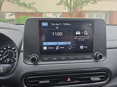 Certified 2023 Hyundai Kona SEL AWD/4WD image 10
