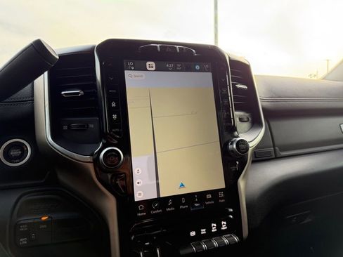 Used 2024 RAM 2500 Laramie image 37