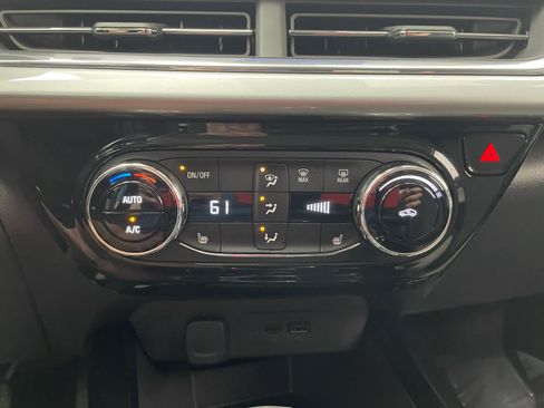 Used 2026 Chevrolet Trax LT w/ Driver Confidence Package FWD image 5