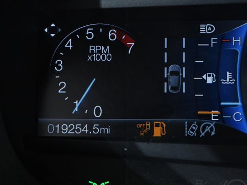 Used 2022 Ford Edge SEL w/ Convenience Package image 26