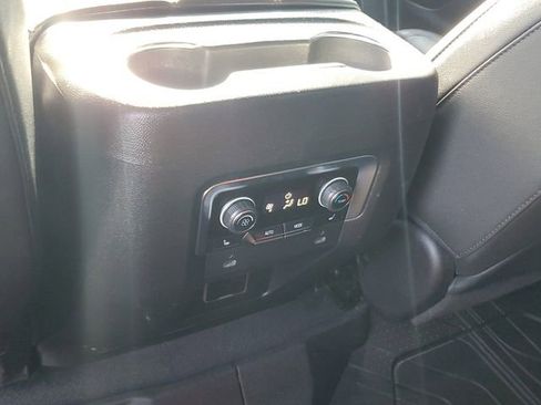 Used 2022 Chevrolet Tahoe LT w/ LT Signature Package AWD/4WD image 14