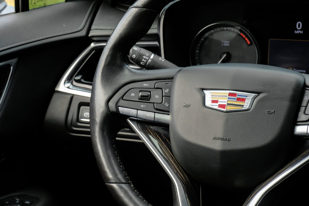 Used 2020 Cadillac XT6 Premium Luxury FWD image 21