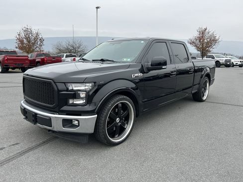 Used 2017 Ford F150 Lariat w/ Trailer Tow Package image 3