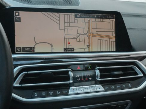 Used 2021 BMW X7 xDrive40i AWD/4WD image 21