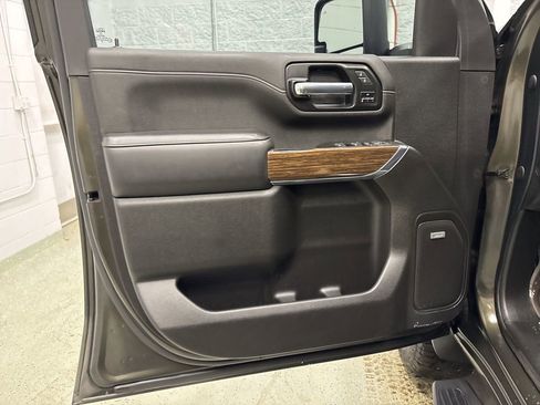 Used 2022 Chevrolet Silverado 3500 High Country w/ Z71 Off-Road Package image 14