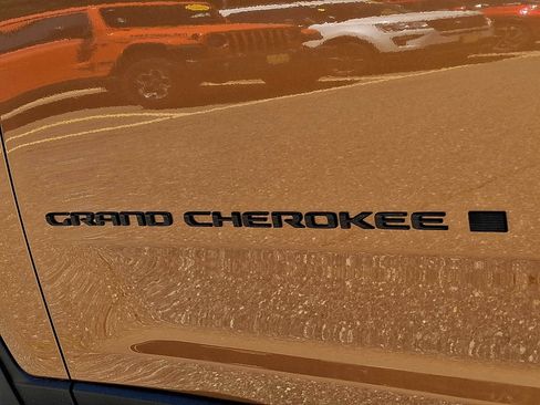 New 2026 Jeep Grand Cherokee Limited AWD/4WD image 21