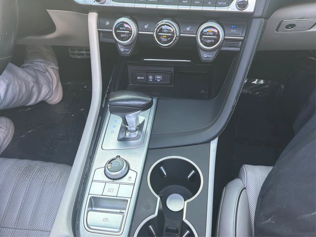 Used 2020 Genesis G70 3.3T RWD image 14
