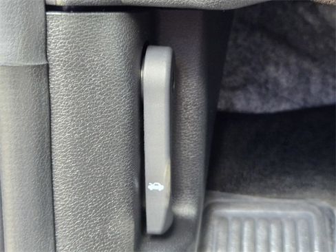 New 2026 Kia Sportage EX image 17