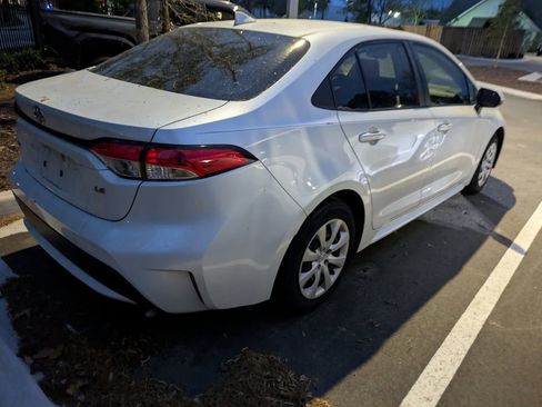 Used 2022 Toyota Corolla LE image 7