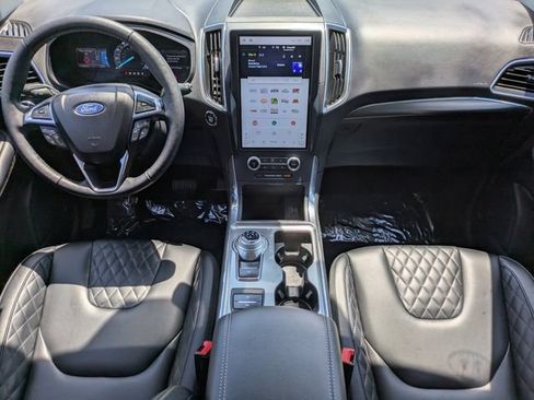 Used 2024 Ford Edge Titanium AWD/4WD image 19