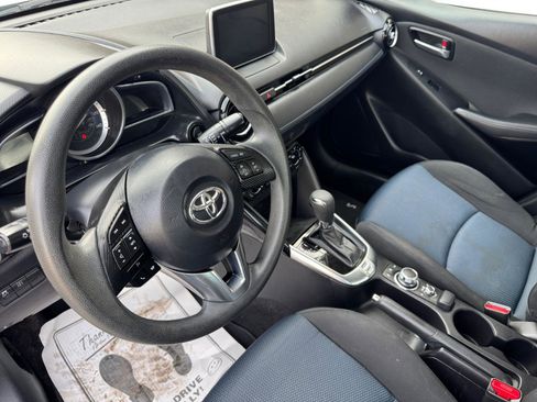 Used 2018 Toyota Yaris iA image 3