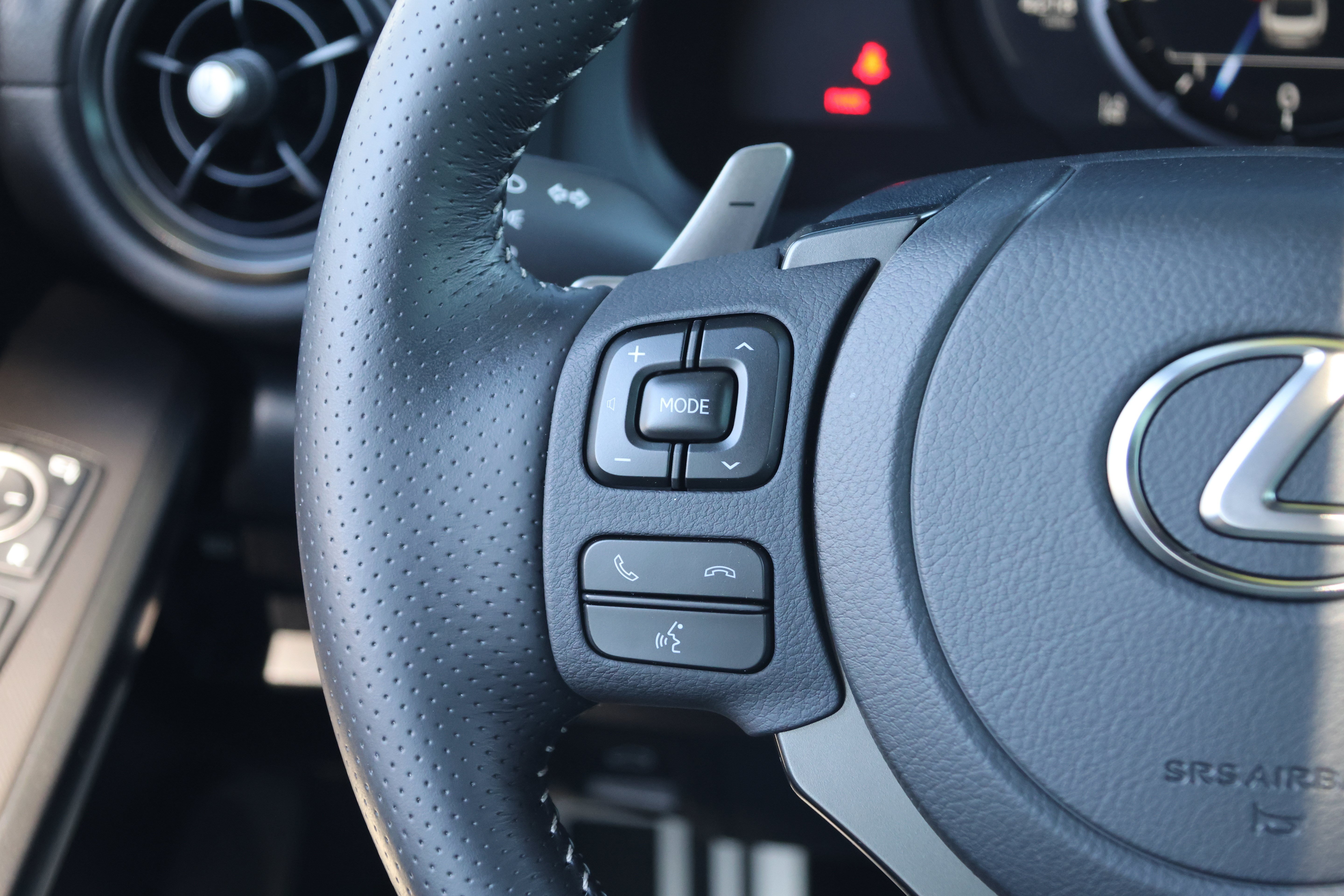 Used 2025 Lexus IS 350 F Sport RWD image 31