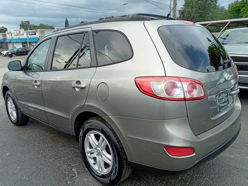 Used 2011 Hyundai Santa Fe GLS image 7