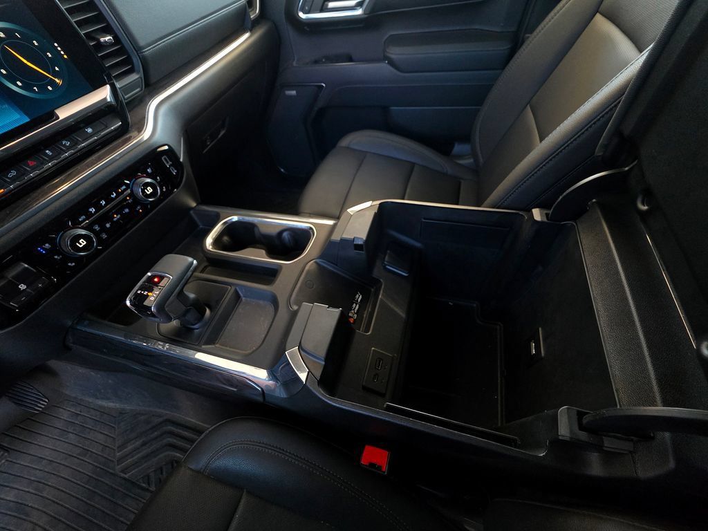 Used 2023 Chevrolet Silverado 1500 LTZ AWD/4WD image 45
