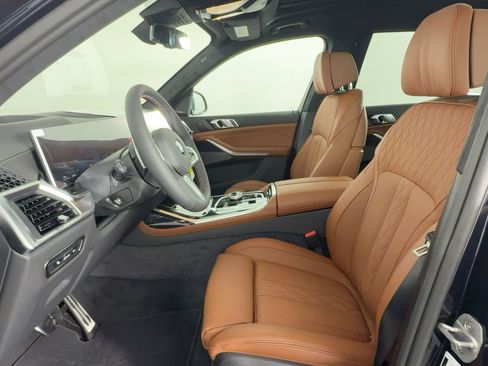 New 2026 BMW X7 M60i image 23