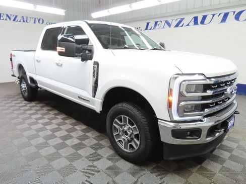 Used 2026 Ford F350 Lariat AWD/4WD image 3