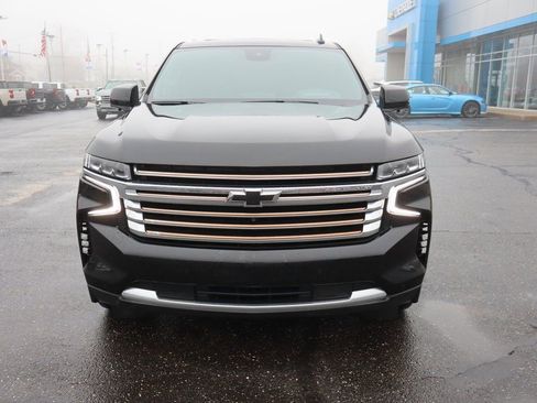 Used 2023 Chevrolet Suburban High Country image 29