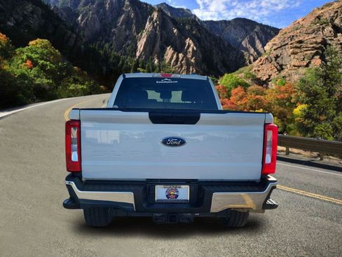 Used 2024 Ford F250 XLT w/ FX4 Off-Road Package image 4
