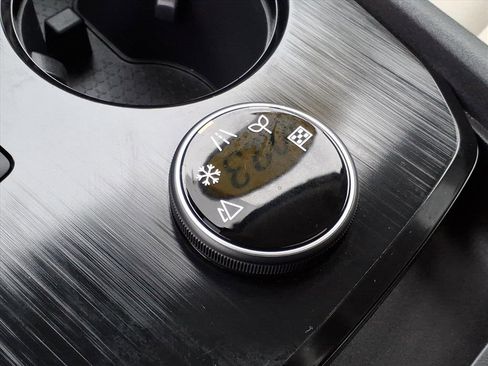 Certified 2023 Nissan Rogue SV w/ SV Premium Package image 16