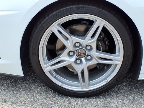 Used 2022 Chevrolet Corvette Stingray Preferred Cpe w/ Battery Protection Package RWD image 4