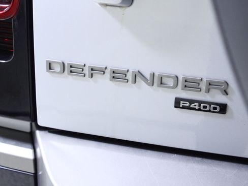 Used 2021 Land Rover Defender 110 X-Dynamic HSE image 10