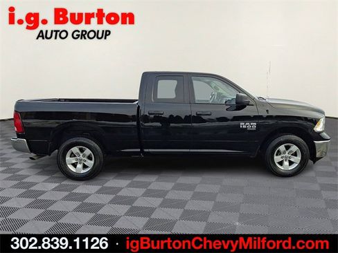 Used 2024 RAM 1500 Classic SLT image 7
