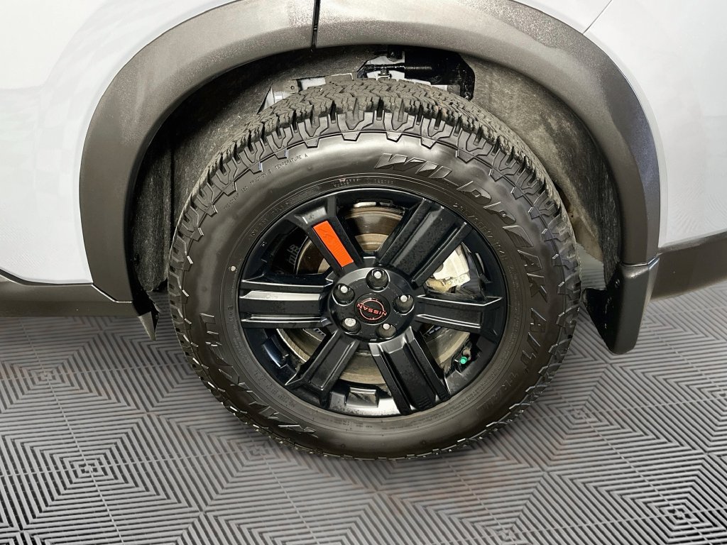 Certified 2025 Nissan Rogue SV AWD/4WD image 38