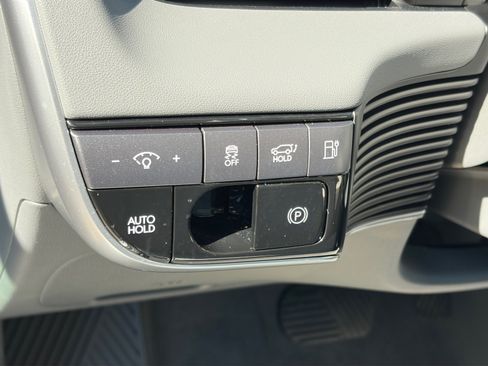 Used 2025 Hyundai Ioniq 5 Limited AWD/4WD image 17