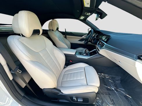 Used 2023 BMW 430i Convertible w/ M Sport Package image 29