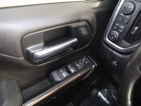 Used 2020 Chevrolet Silverado 1500 LT Trail Boss image 23